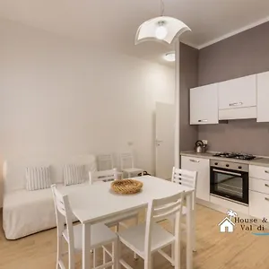 anita-apartments.sicilyhotelsitaly.net/